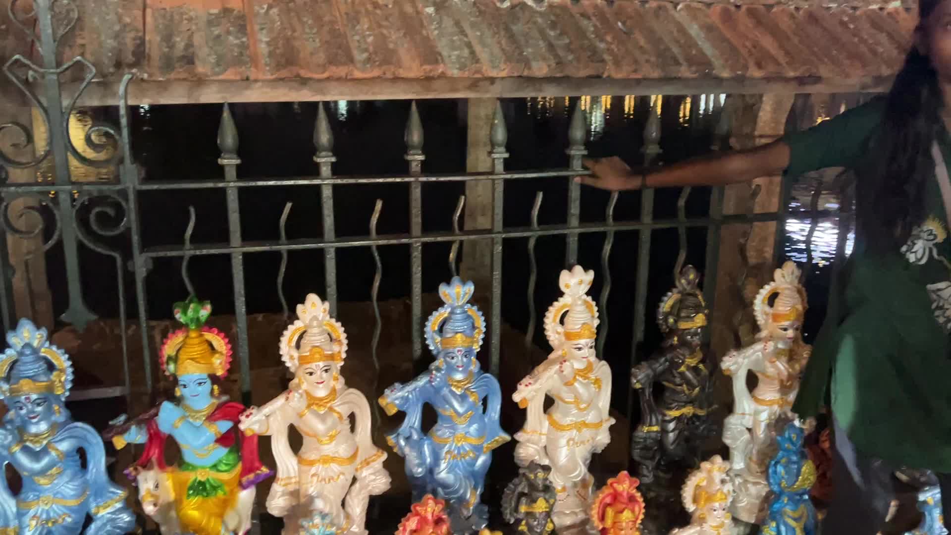 Daily life during the night of the Vishu Festival in Trivandrum
