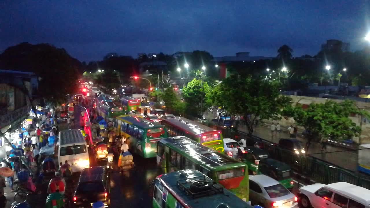 Rain in Dhaka