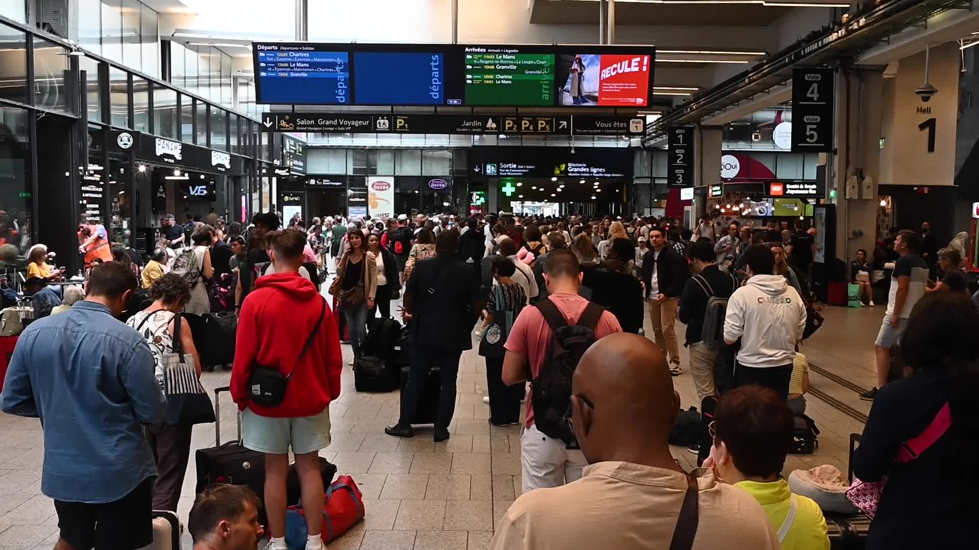 Gare Montparnasse in Paris after sabotage attack 3