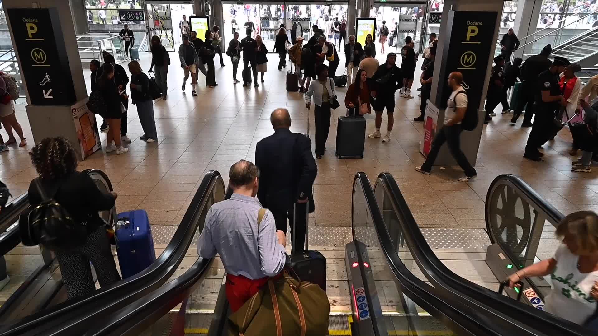 Gare Montparnasse in Paris after sabotage attack 5