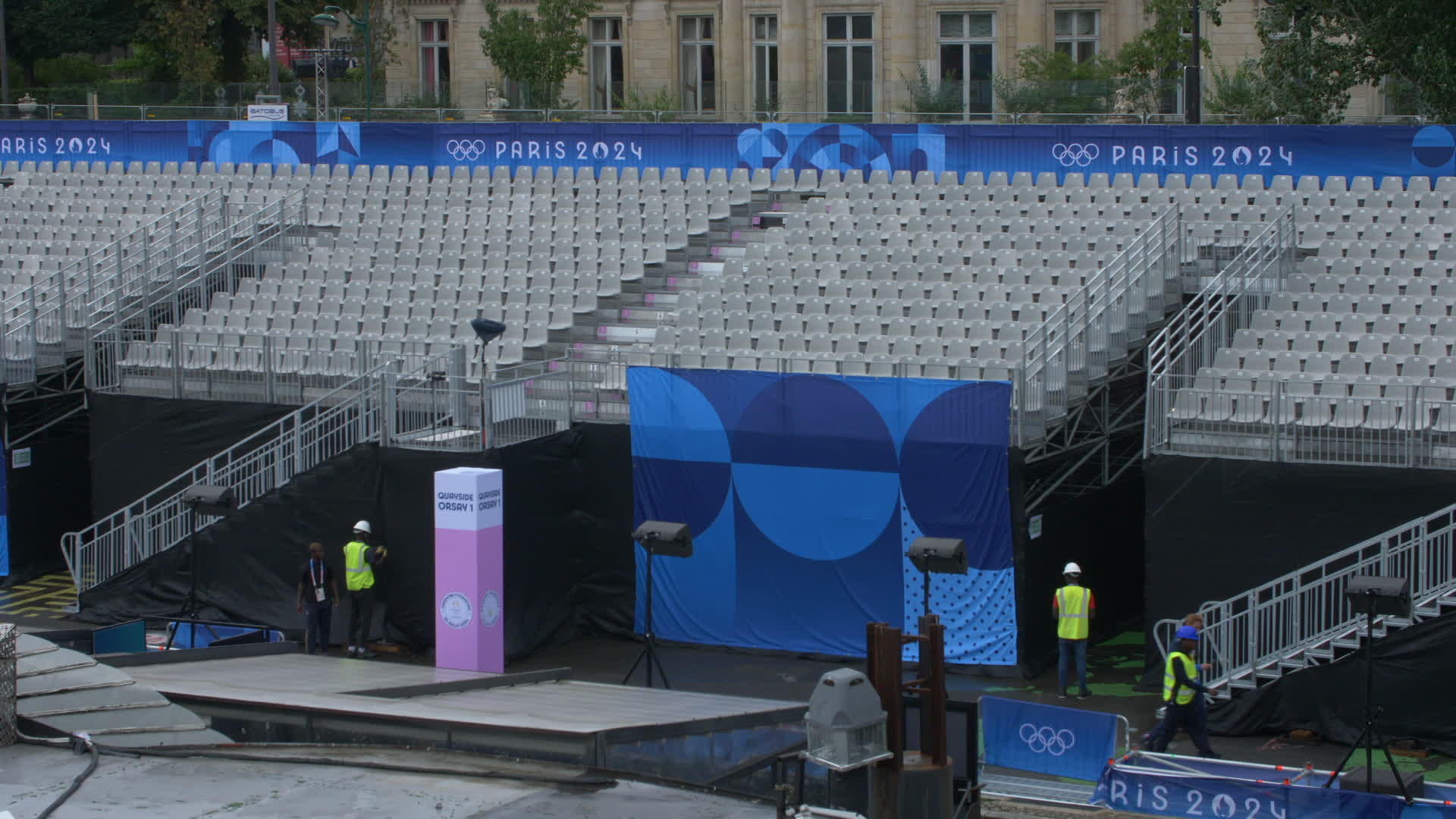 Last preparations hours before the start of the Olympics
