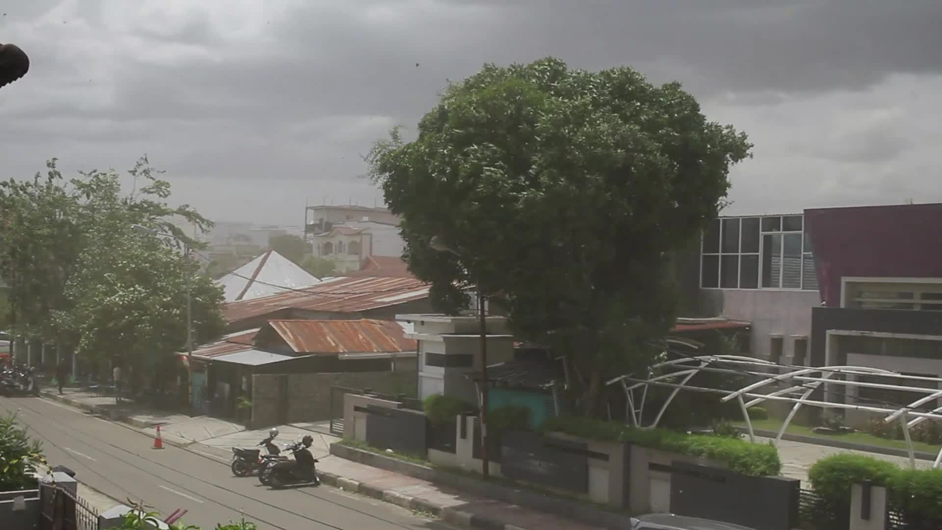 Strong Winds in Aceh