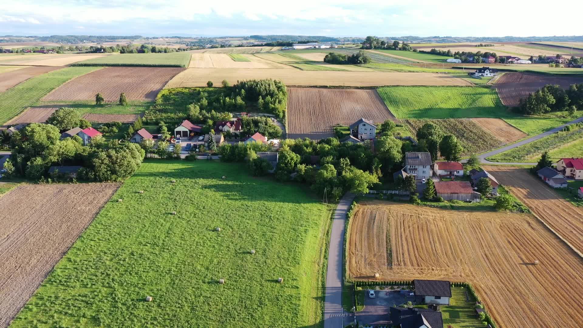 Harvest season starts in Poland