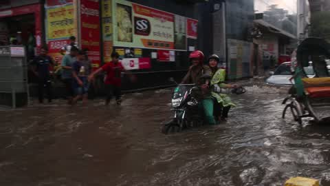 Rain in Dhaka