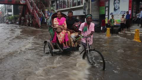 Rain in Dhaka