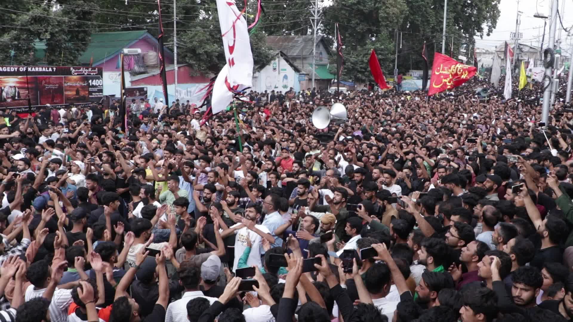 Shia Muslims Honor Imam Husain (a.s) in Kashmir