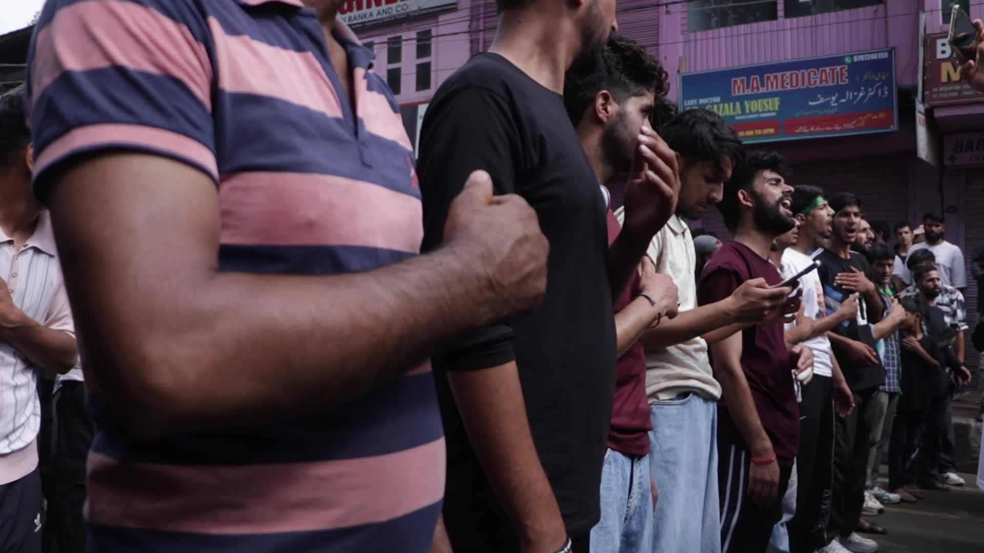 Shia Muslims Honor Imam Husain (a.s) in Kashmir