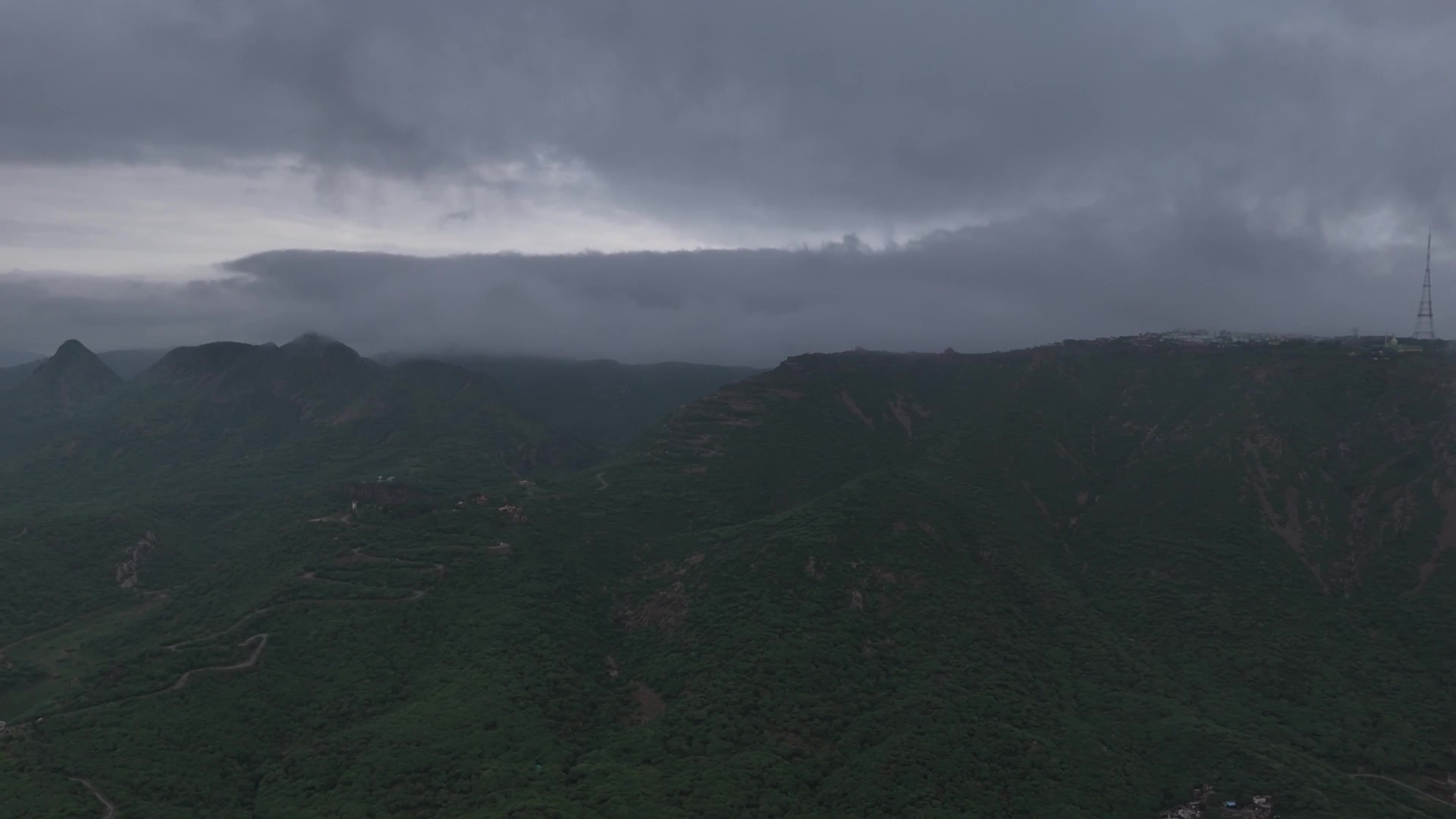Clouds Hover Over The Mountains During The Monsoon Rain Season In Ajmer