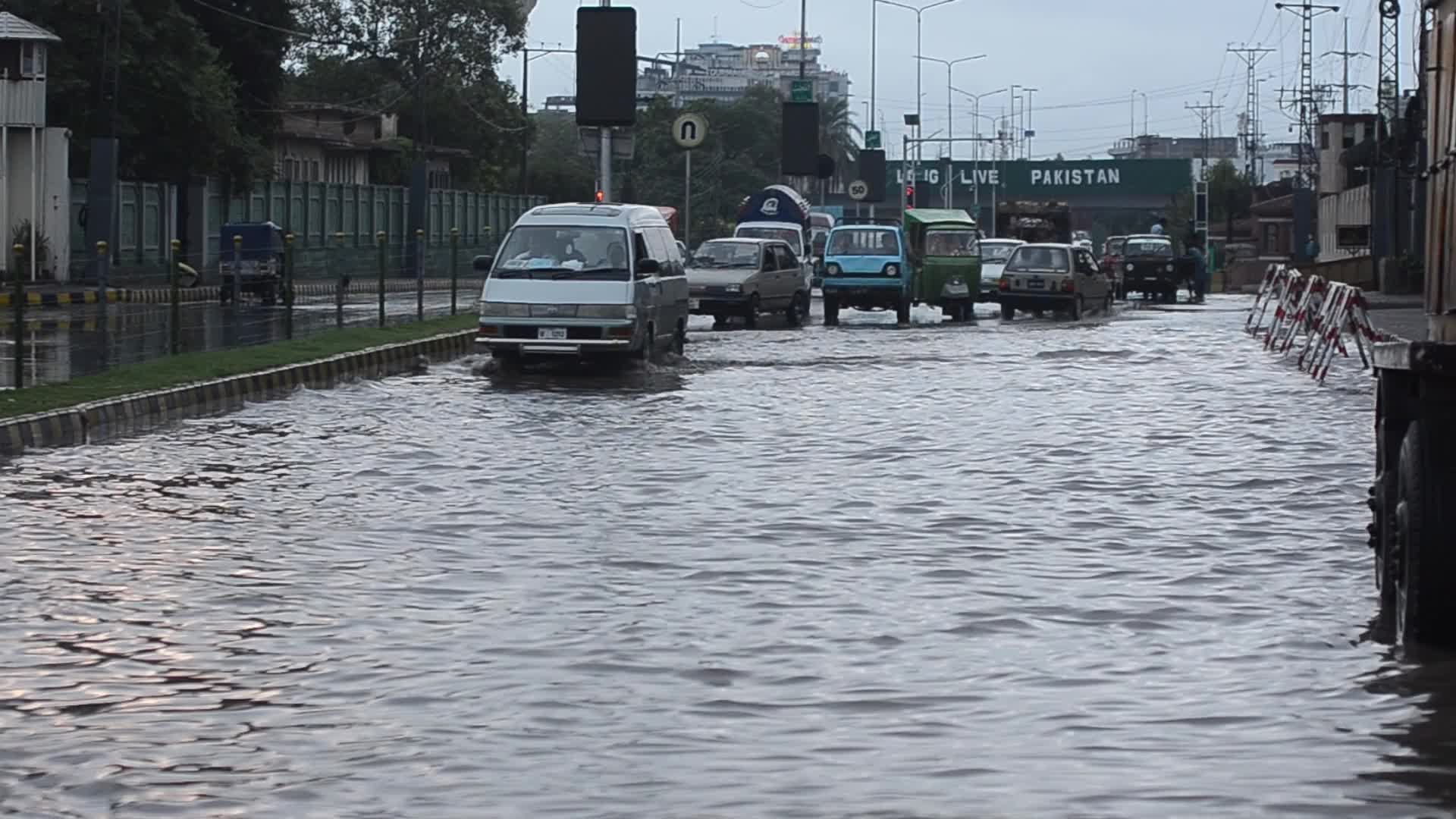 Khyber Pakhtunkhwa; intermittent rains, gusty winds likely 