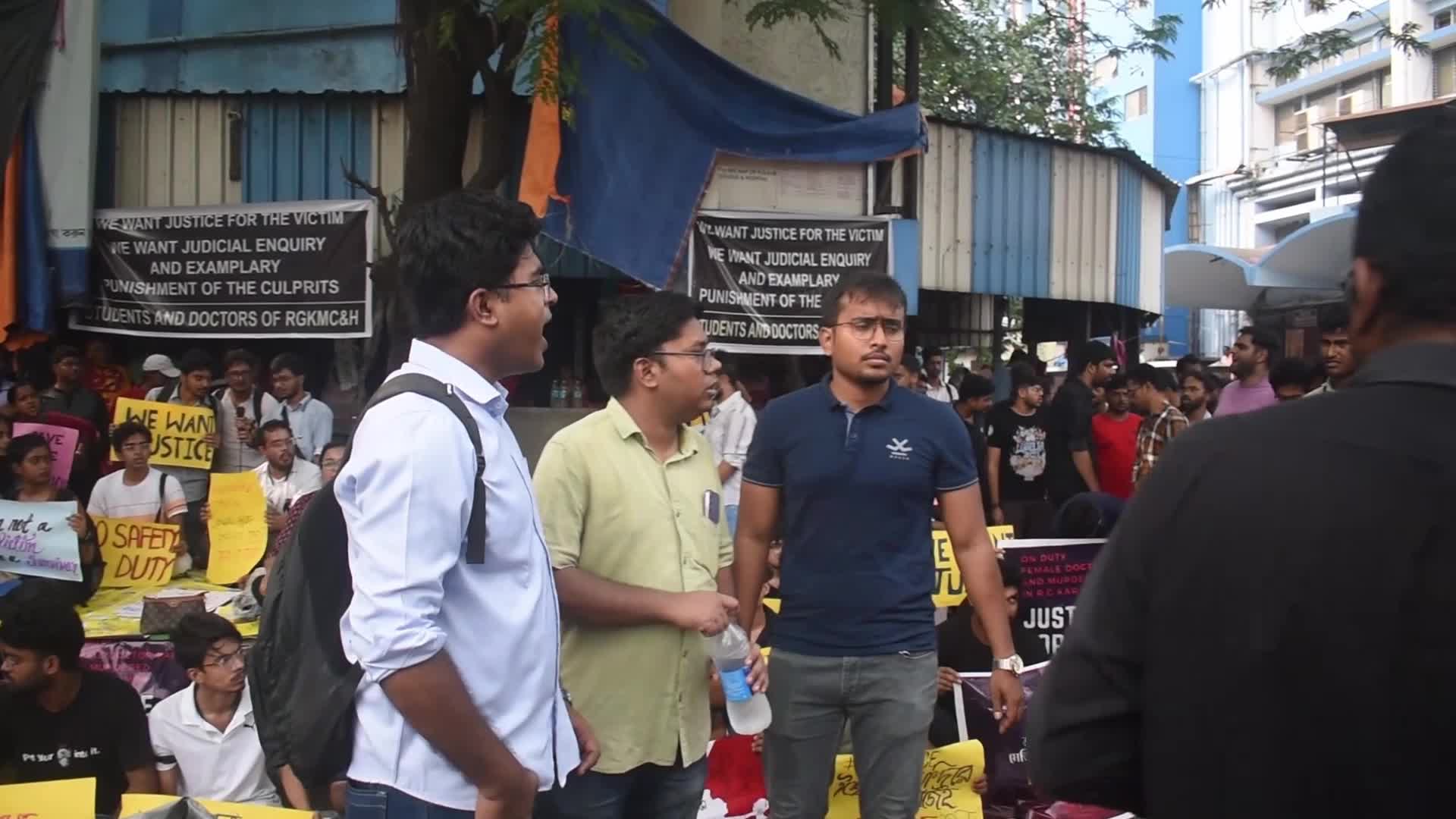 Junior Doctors Hold Protest In Government Hospitals For Rape And Murder Of A PGT Woman Doctor In Kolkata, India