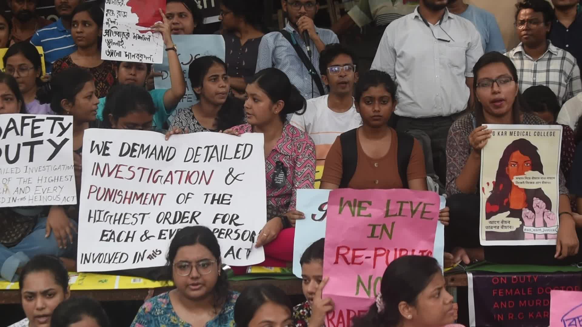 Junior Doctors Hold Protest In Government Hospitals For Rape And Murder Of A PGT Woman Doctor In Kolkata, India