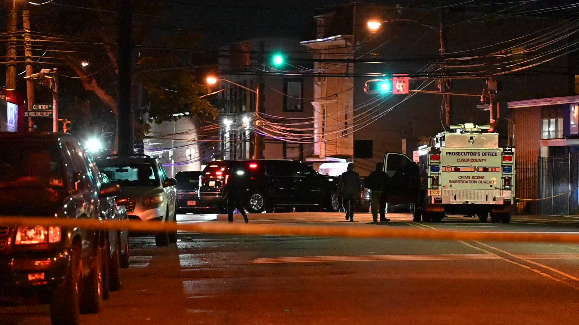 Police Involved Shooting Leaves One Person Wounded And Two Police Officers Injured In Newark New Jersey