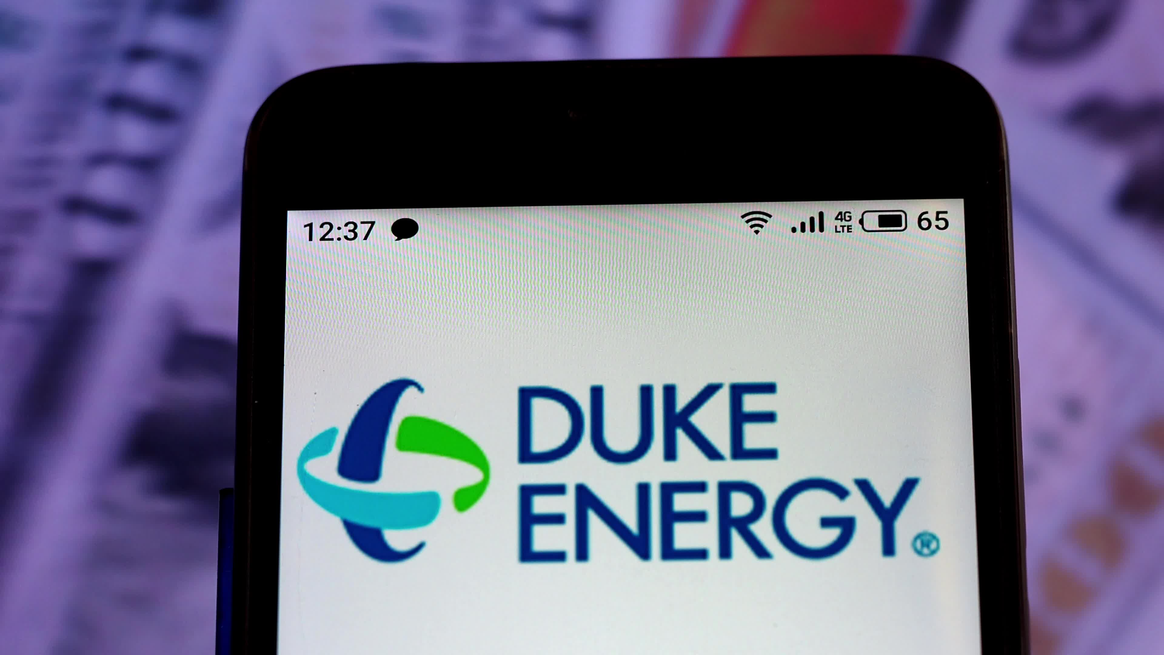 Video illustration the logo of Duke Energy Corporation