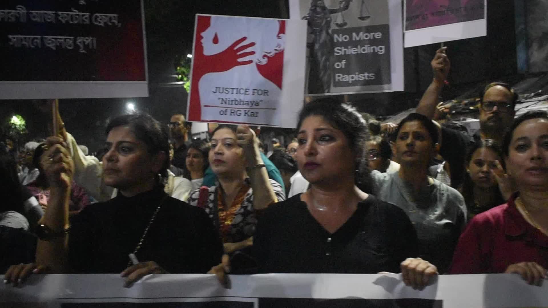 Mass protest for Rape And Murder Of A PGT Women Doctor In Kolkata, India