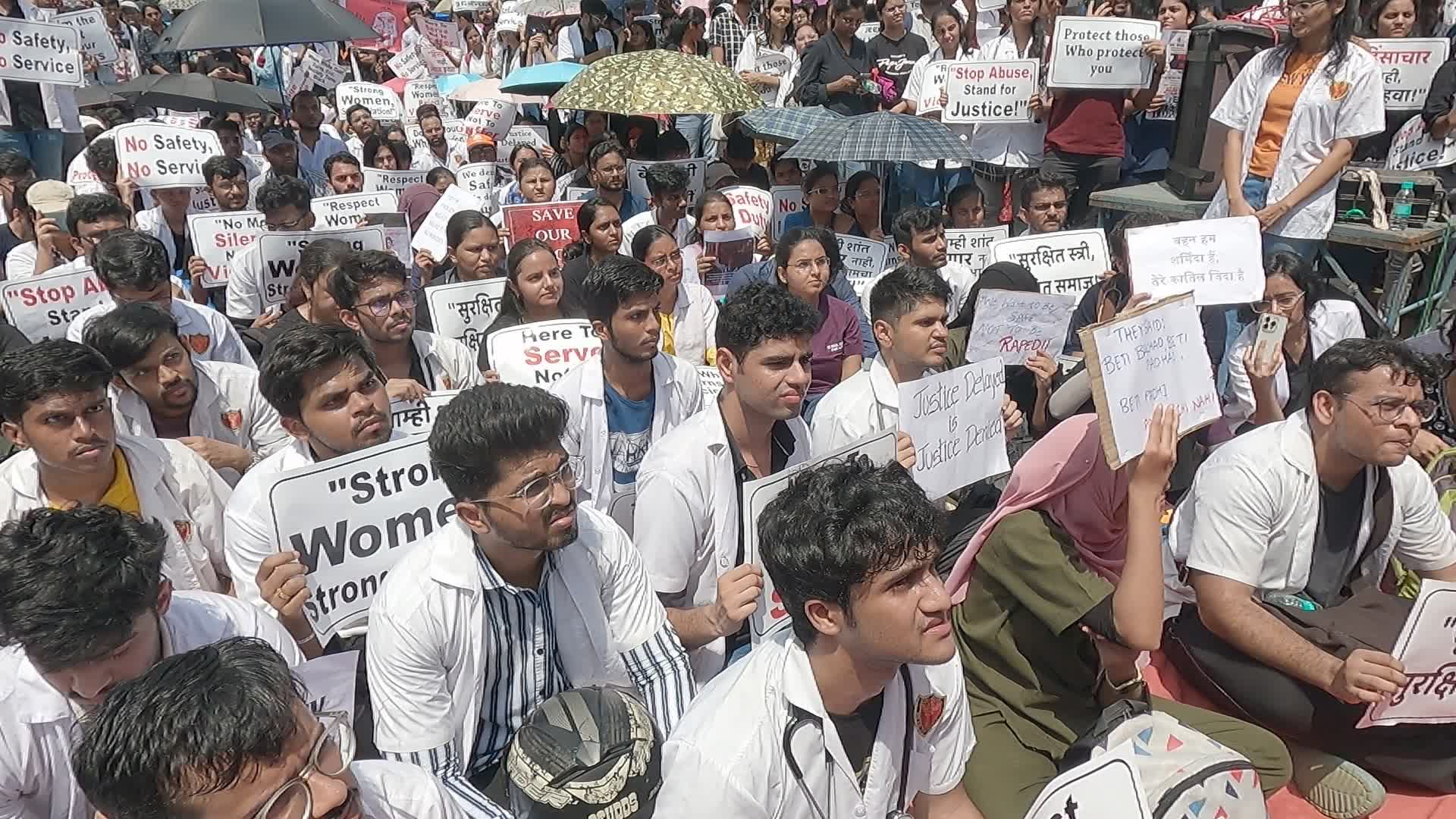 Protest In Mumbai 