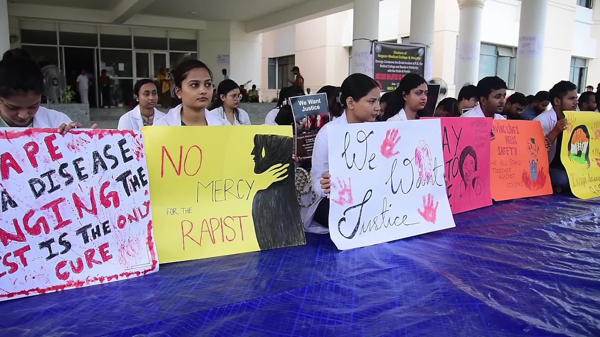 Doctors Hold Nationwide Protest Condemning Kolkata Doctor Rape-Murder Case in India