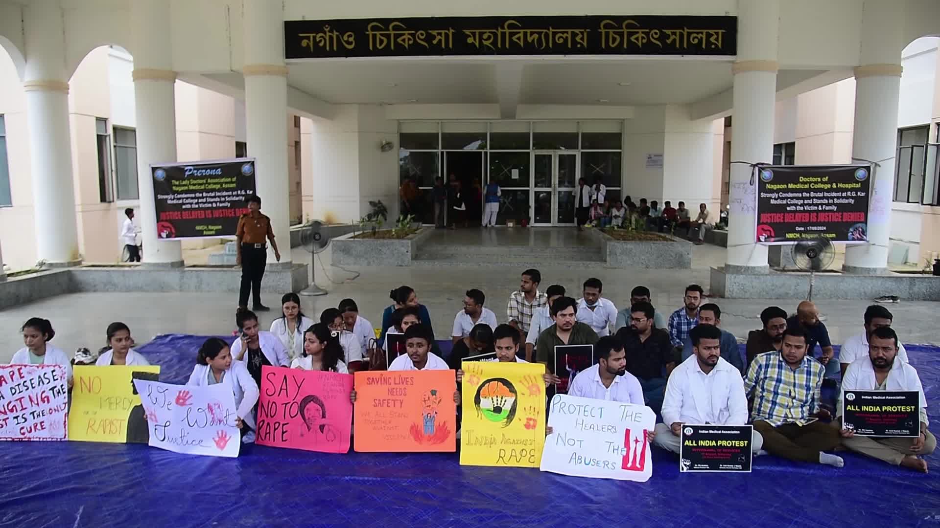 Doctors Hold Nationwide Protest Condemning Kolkata Doctor Rape-Murder Case in India