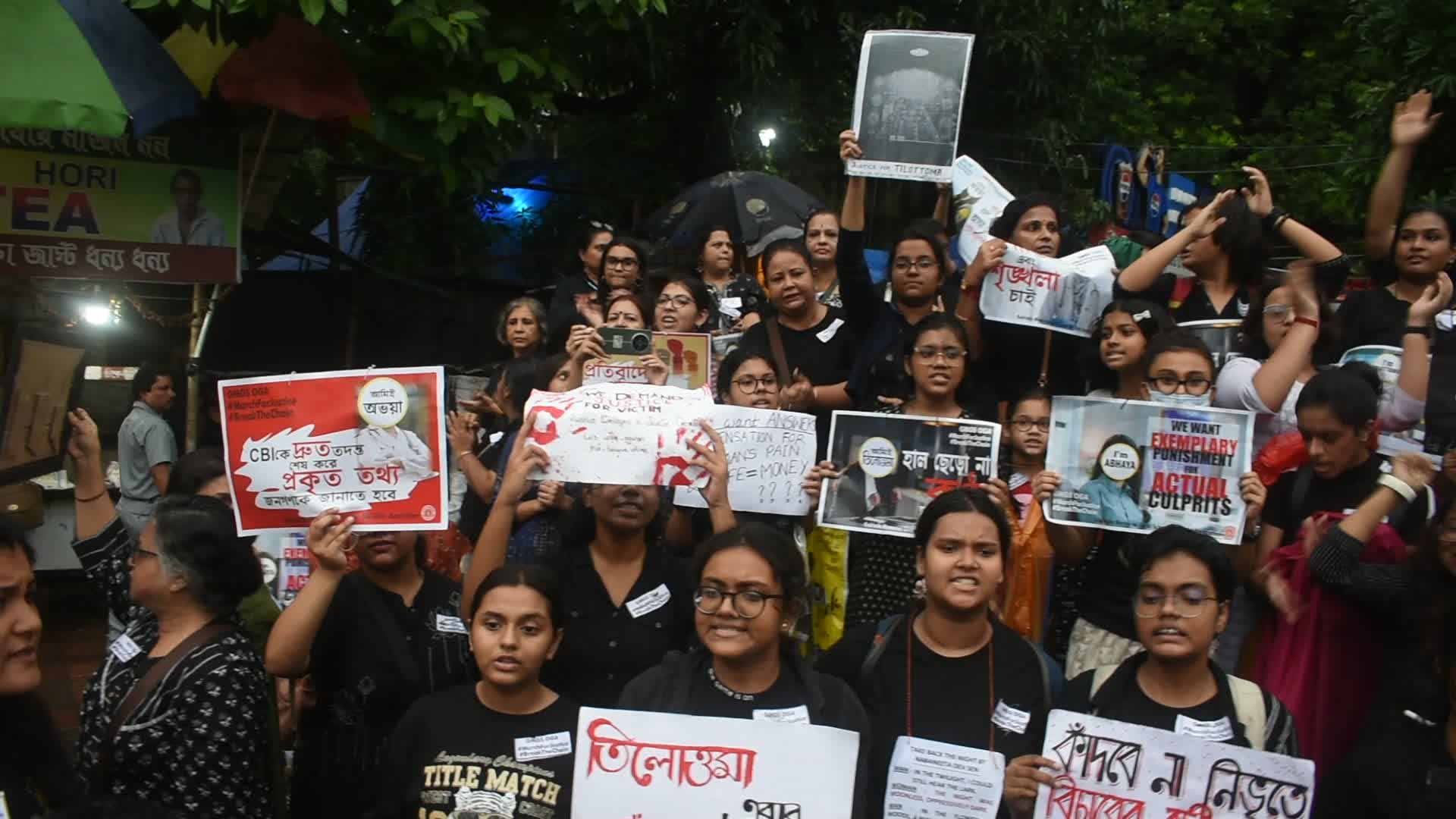 Citizens continues protest against rape and murder of Doctor in Kolkata.