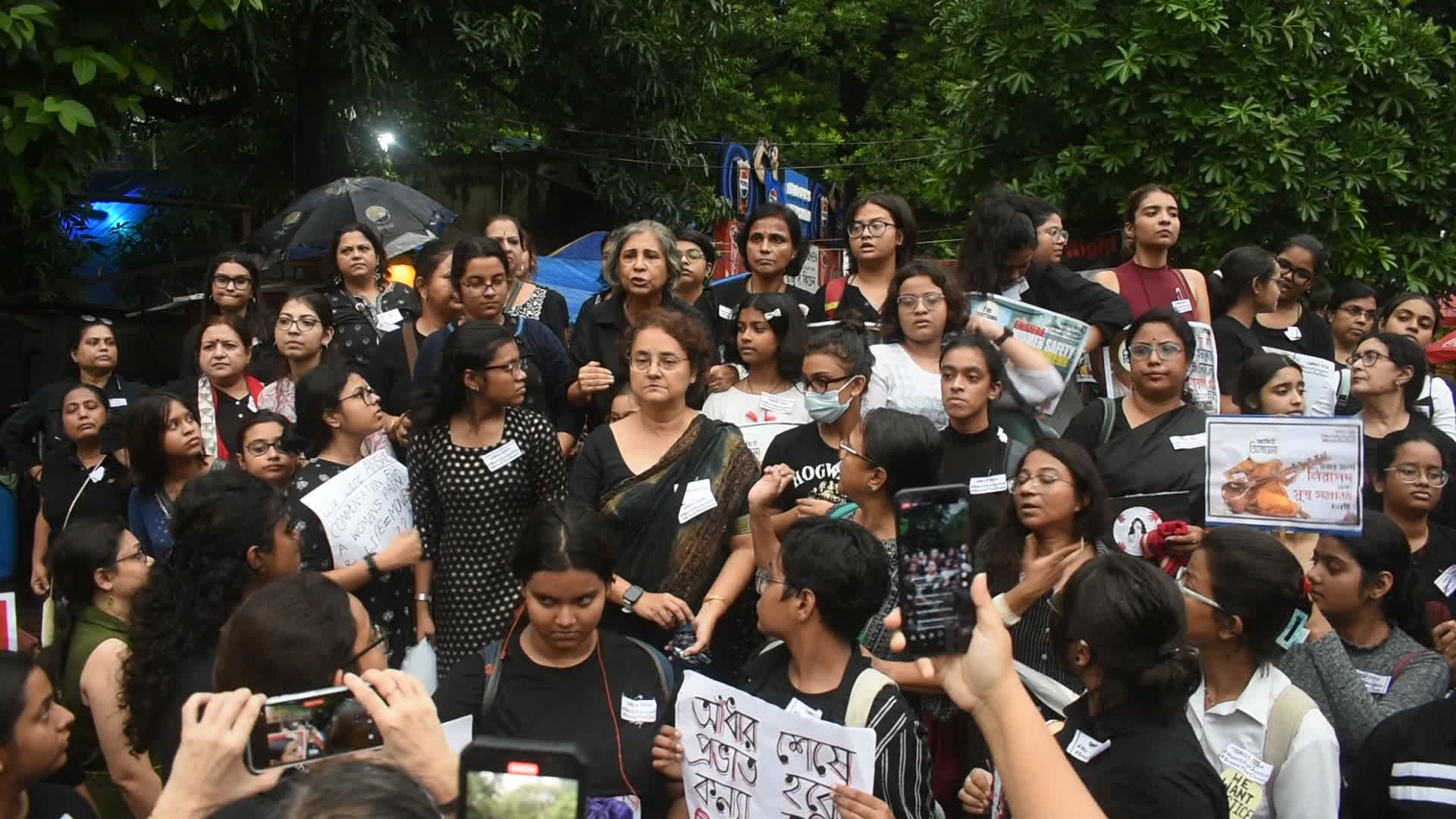 Citizens continues protest against rape and murder of Doctor in Kolkata.