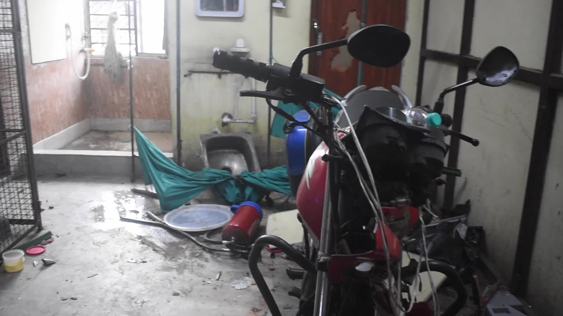 Unidentified individuals are vandalizing R.G. Kar Medical College and Hospital