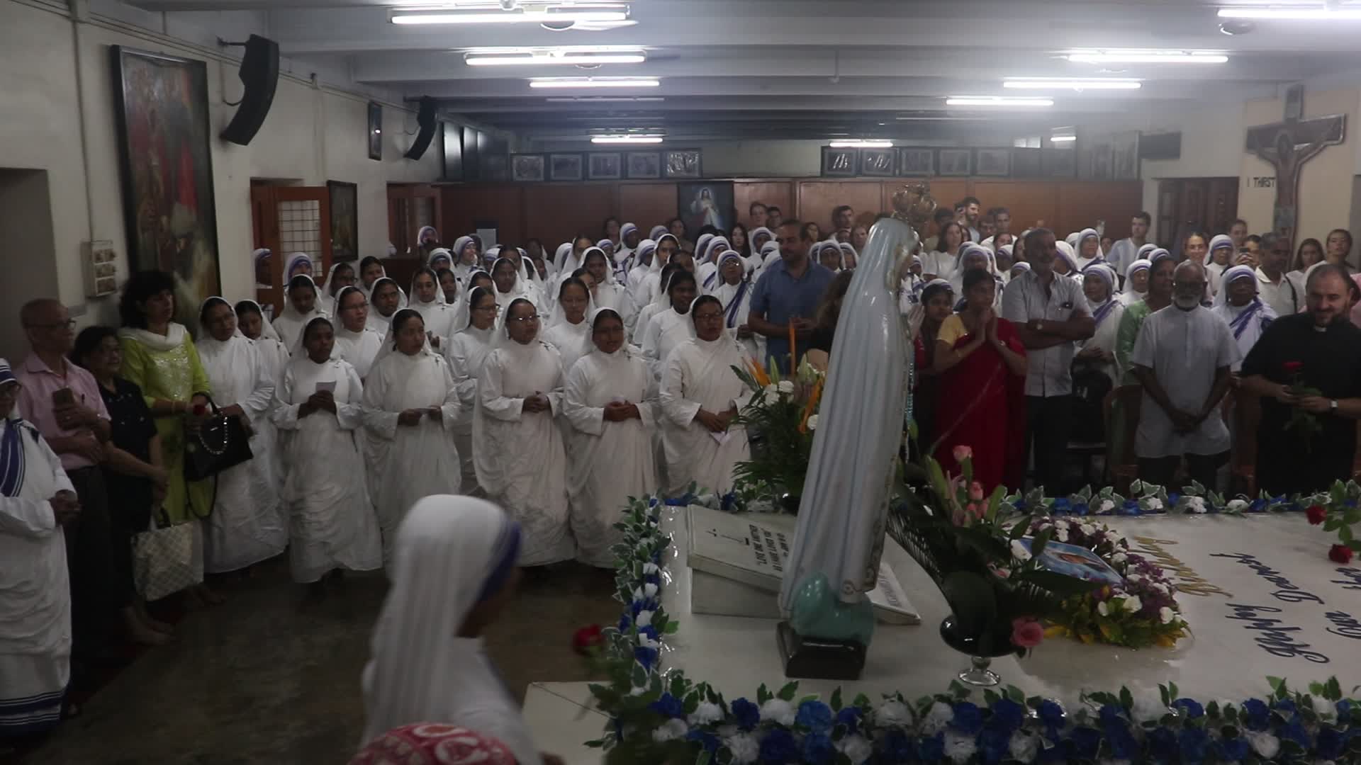 Birthday celebration of Saint Teresa in Kolkata.
