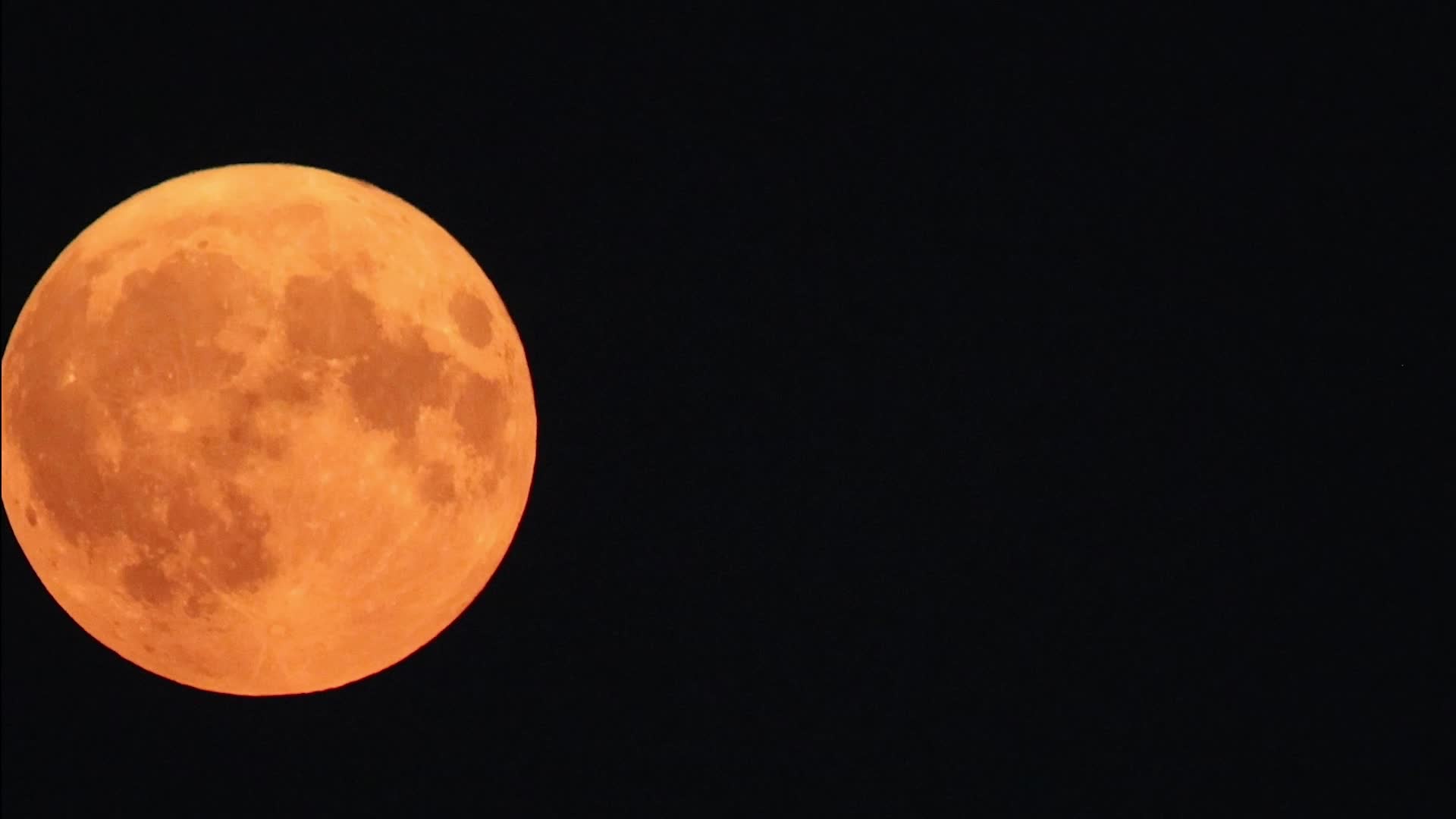 Super Blue Moon In The Netherlands 