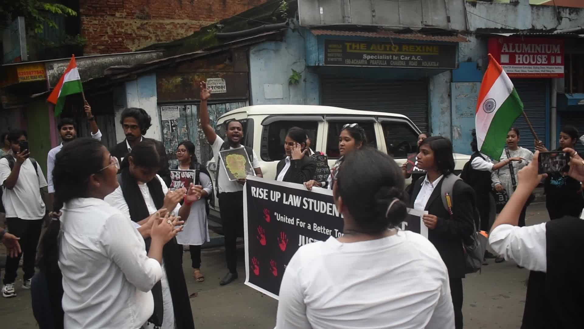 Citizens Protest In Kolkata Against A PGT Doctor Rape And Murder, India
