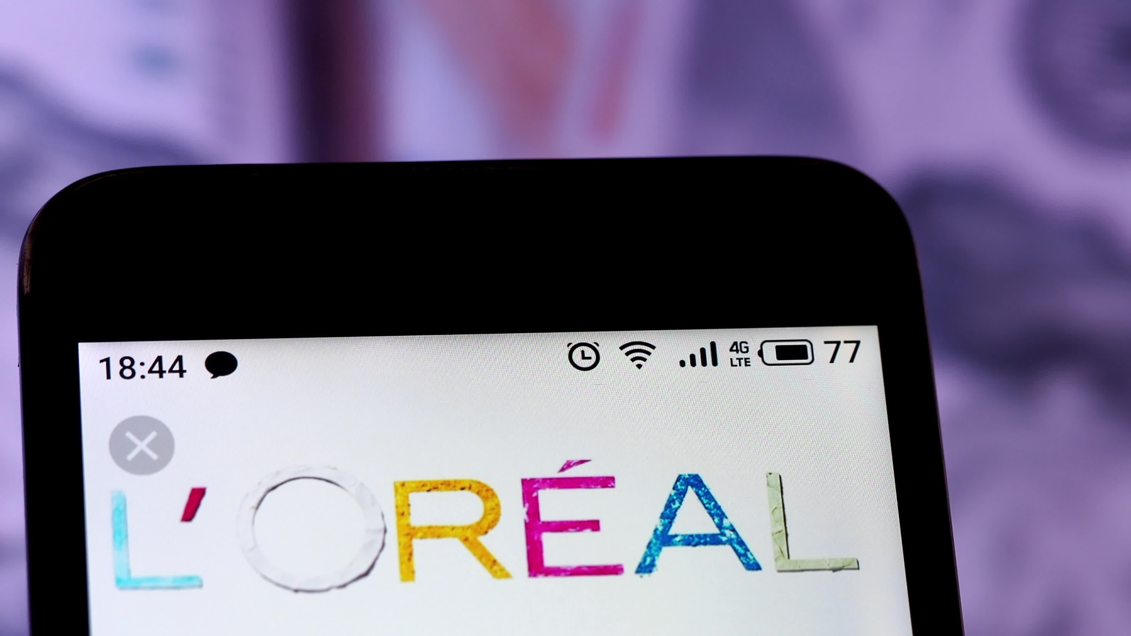 Video illustration the logo of L'Oreal