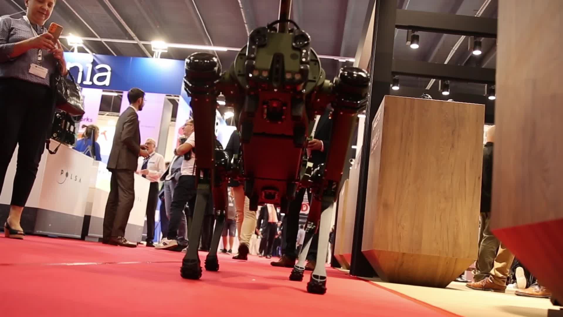 Head of State visit Defence Industry Exhibition in Poland