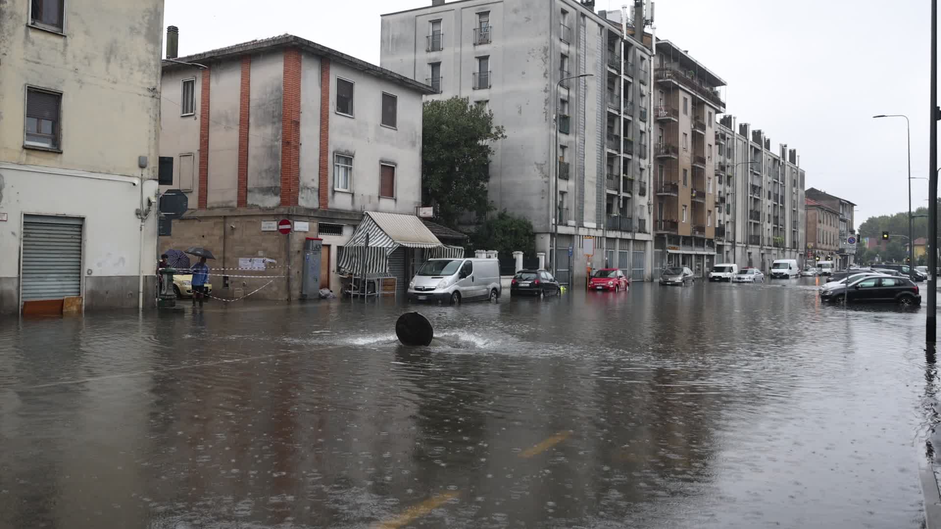 Storm and flooding of Ponte Lambro in Milan