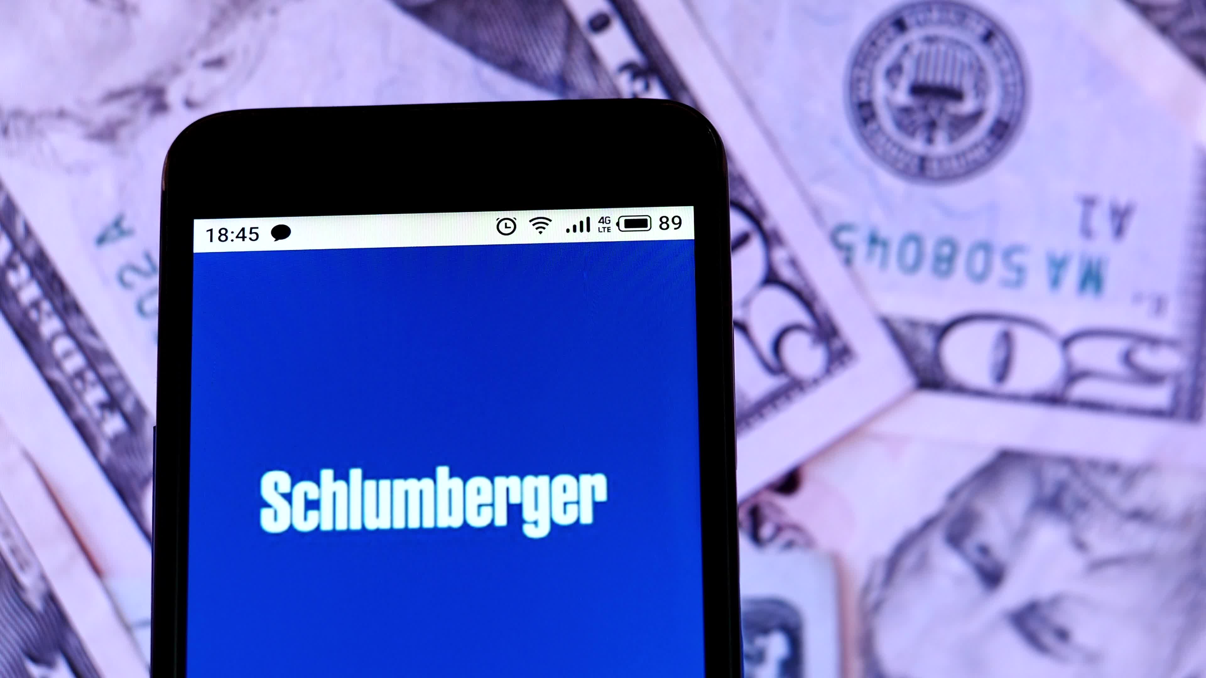 Video illustration the logo of Schlumberger