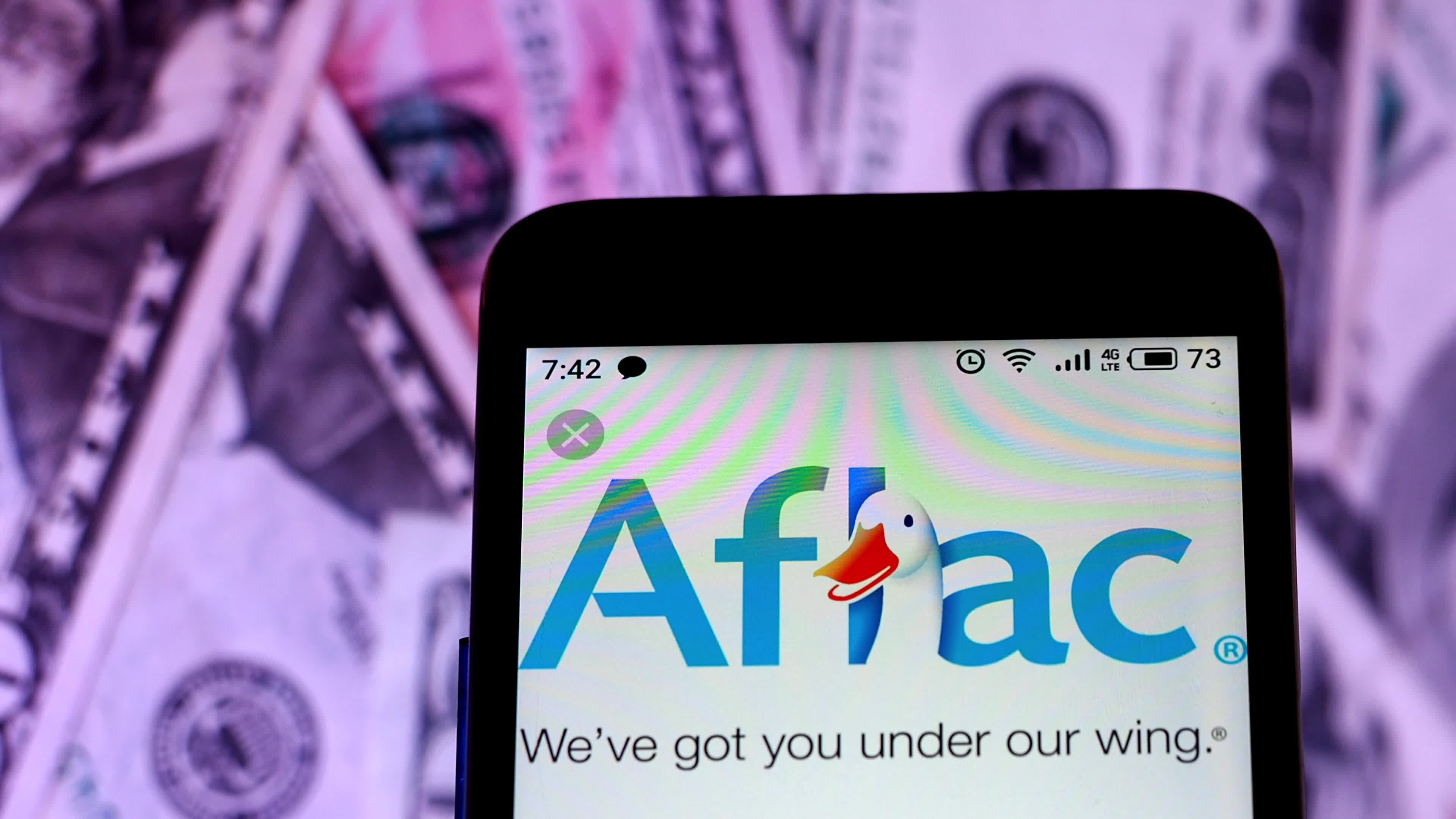 
243/5000
Video illustration the logo of Aflac