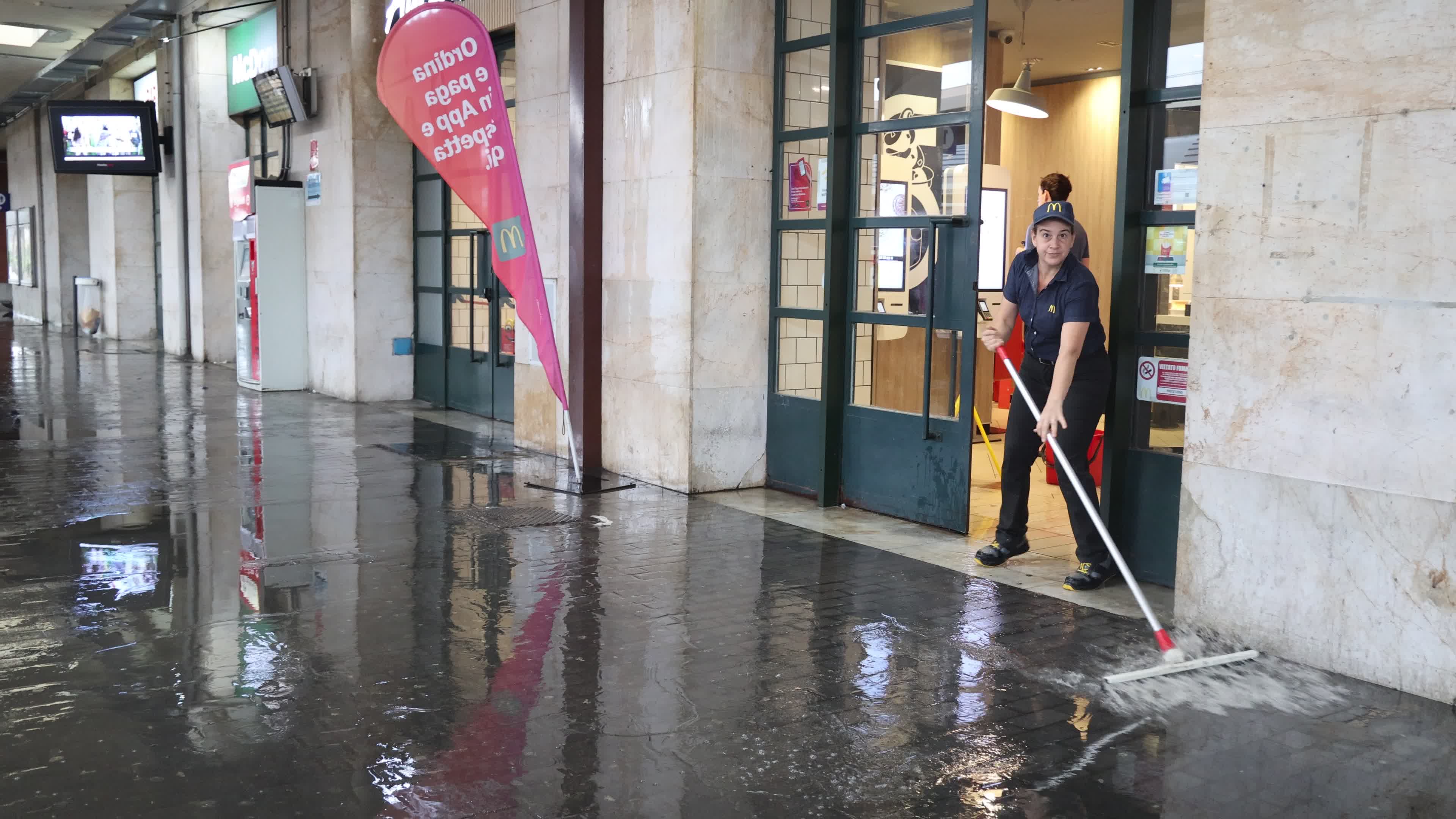 Flooded streets in Pisa, Tuscany 