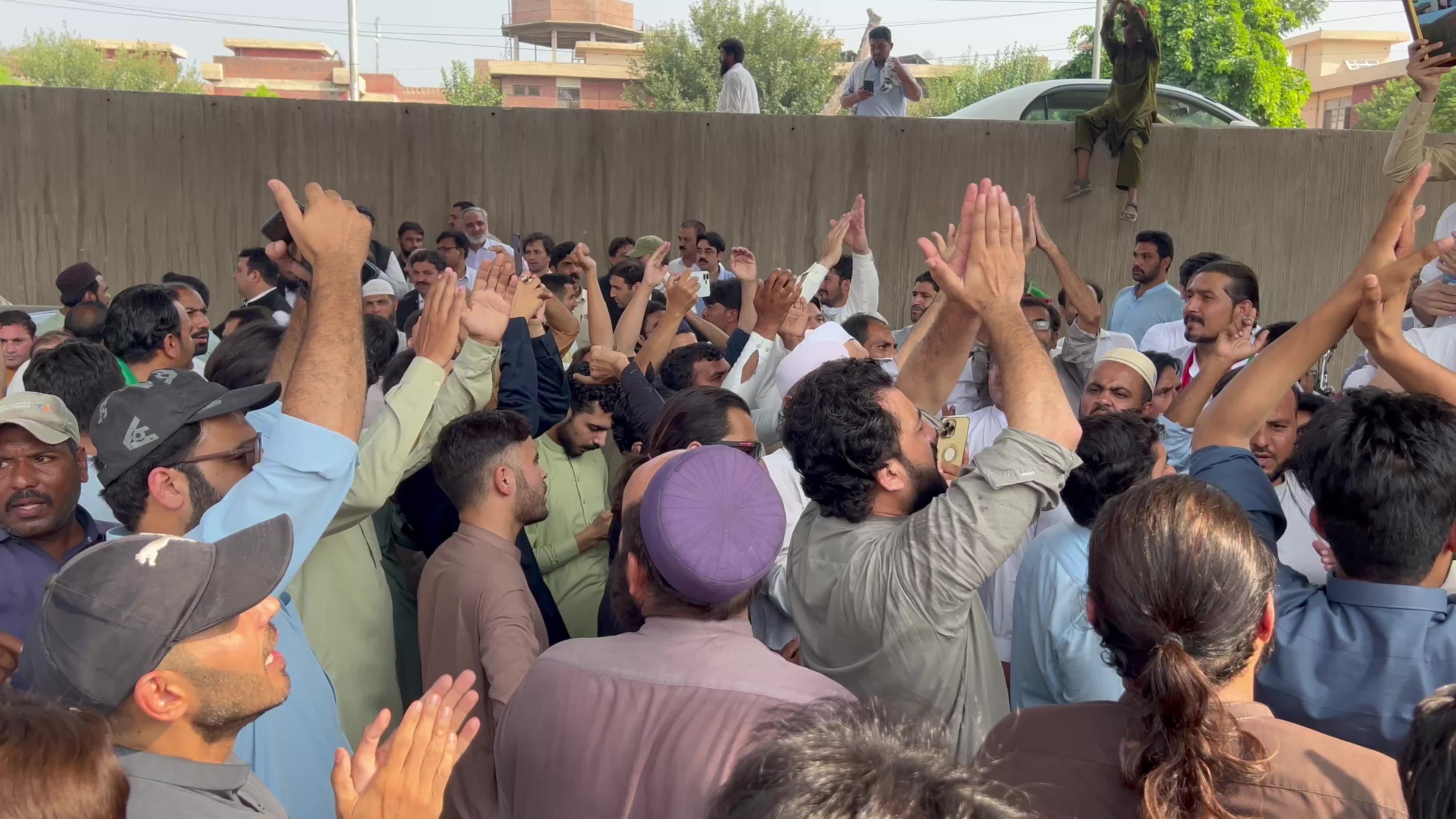 PTI protest outside KPK provincial assembly as Islamabad police arrest party leaders