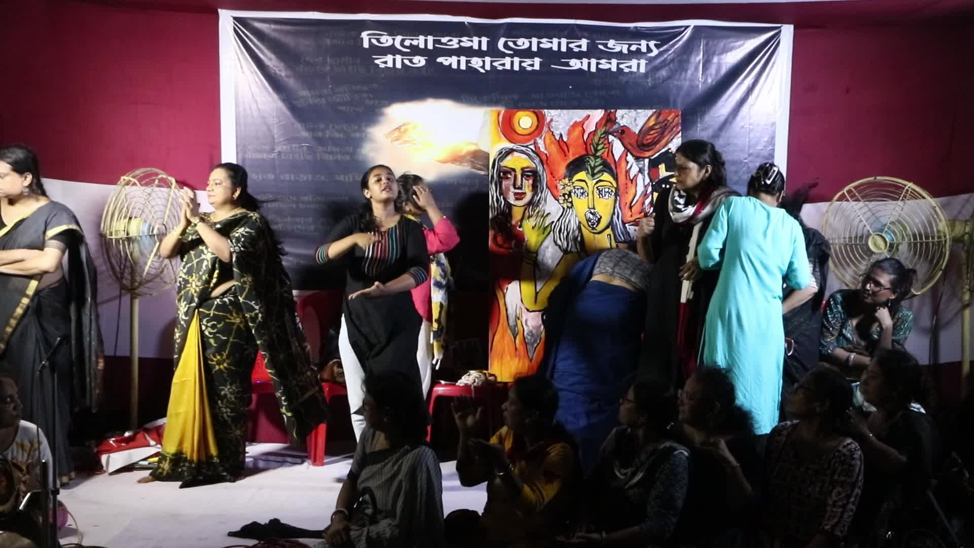 Indian women lead night protests after doctor's rape and murder