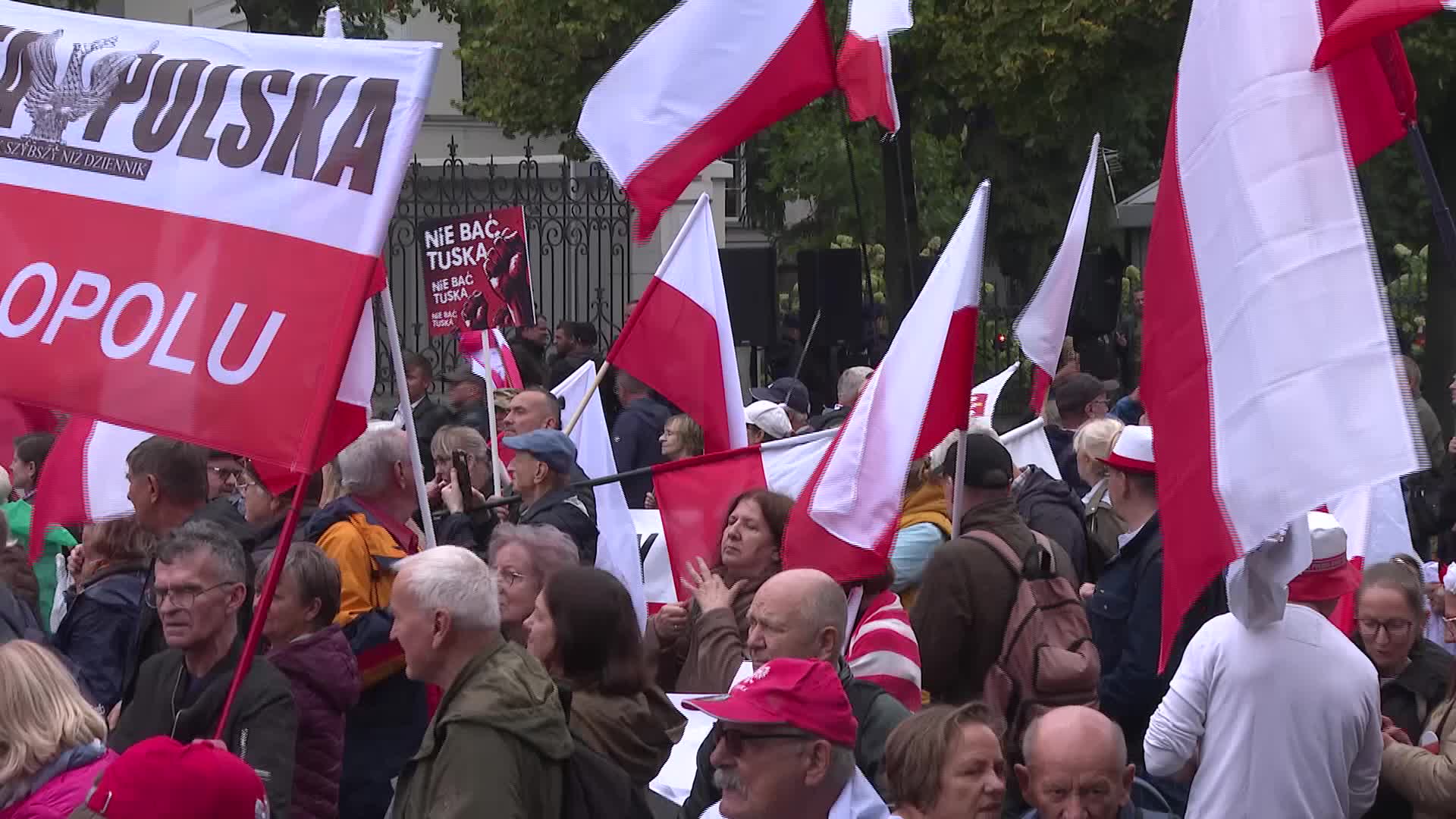Jaroslaw Kaczynski at the opposition rally in Poland