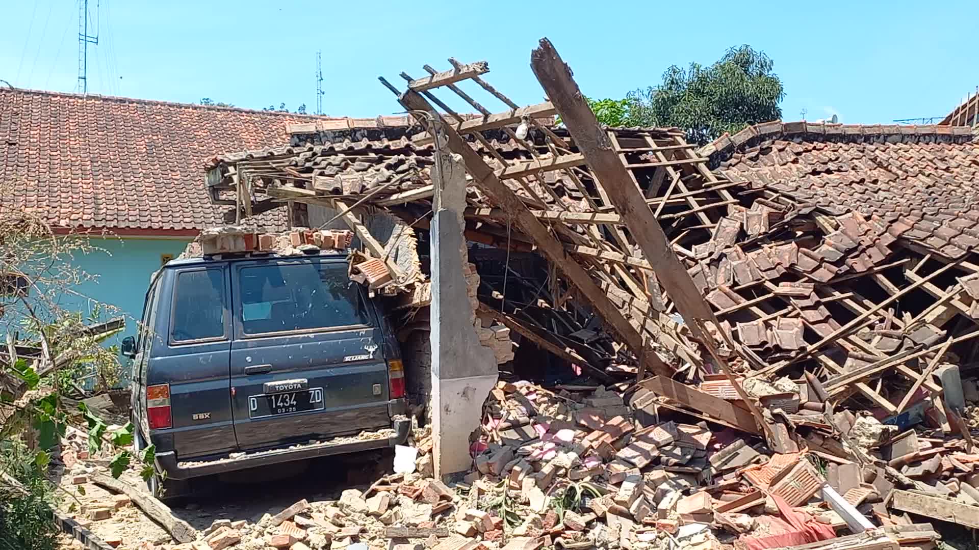 Indonesia Earthquake 5.0 Magnitude Hit Bandung Indonesia