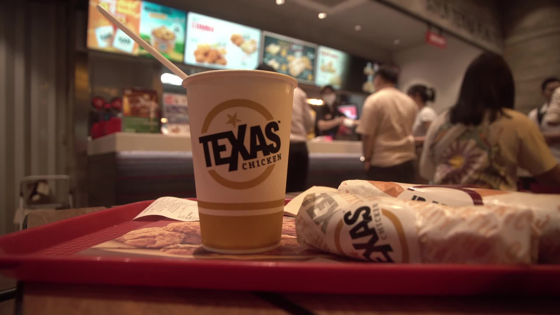 Texas Chicken will close all its outlets in Thailand.