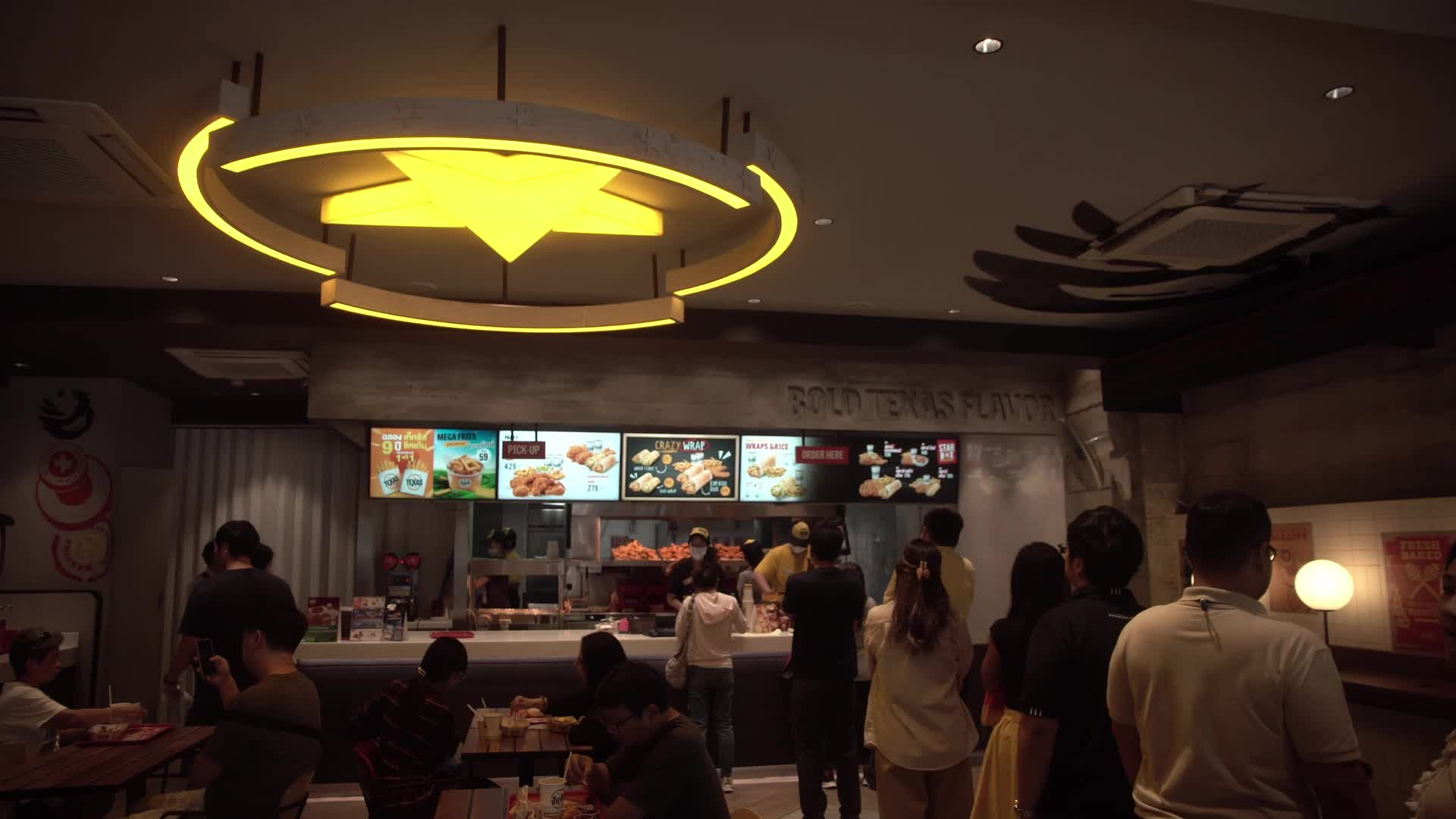 Texas Chicken will close all its outlets in Thailand.