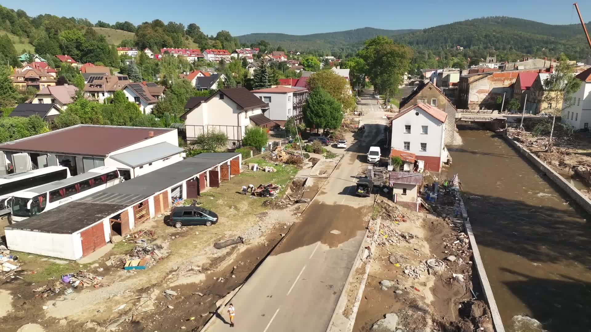 DRONE footage of flood in Poland