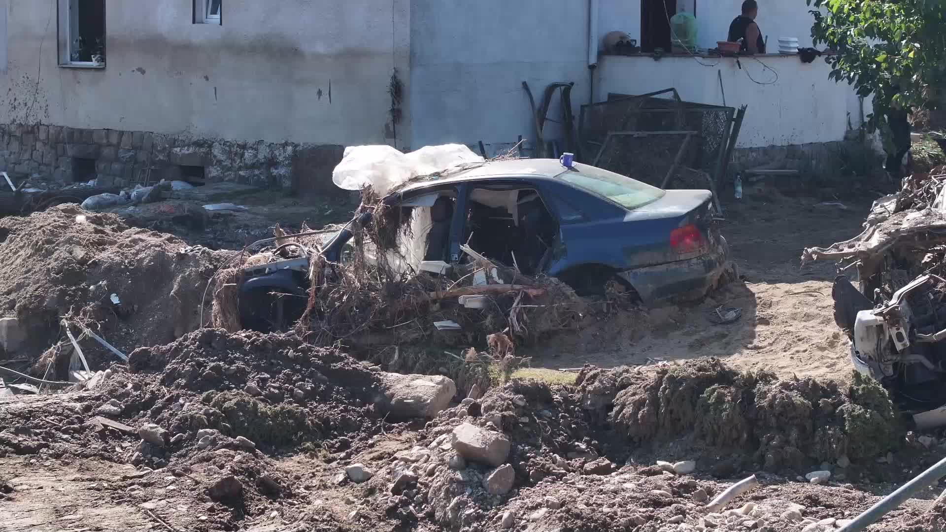 DRONE footage of flood in Poland