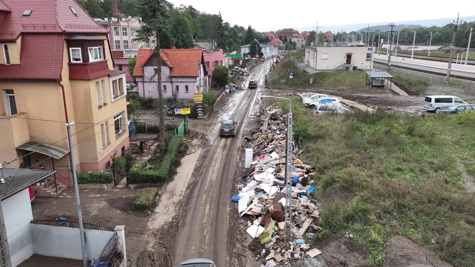 DRONE footage of flood in Poland