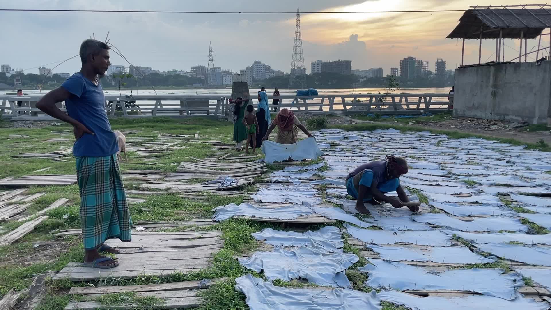 Daily Life In Dhaka