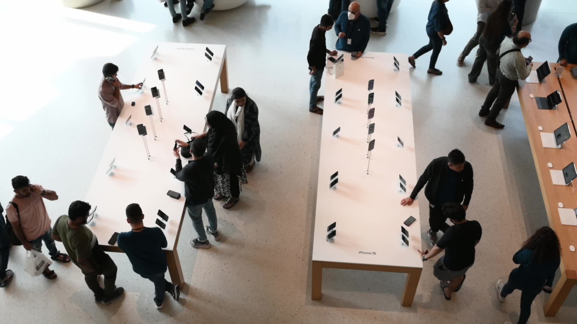 IPhone 16 Launch At Apple BKC In Mumbai
