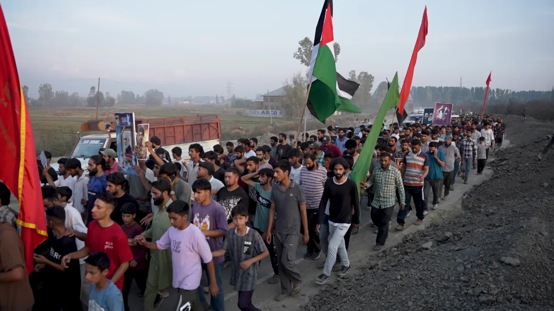 Kashmiri Shia Muslims Hold Rally Commemorating Assassination of Hezbollah Leader Hassan Nasrallah
