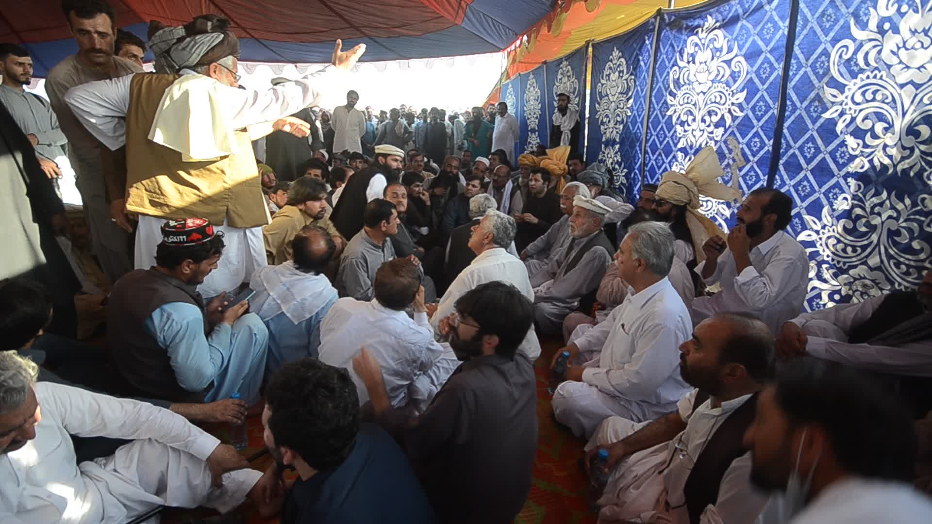 Thousands turn up as PTM jirga begins in Jamrud
