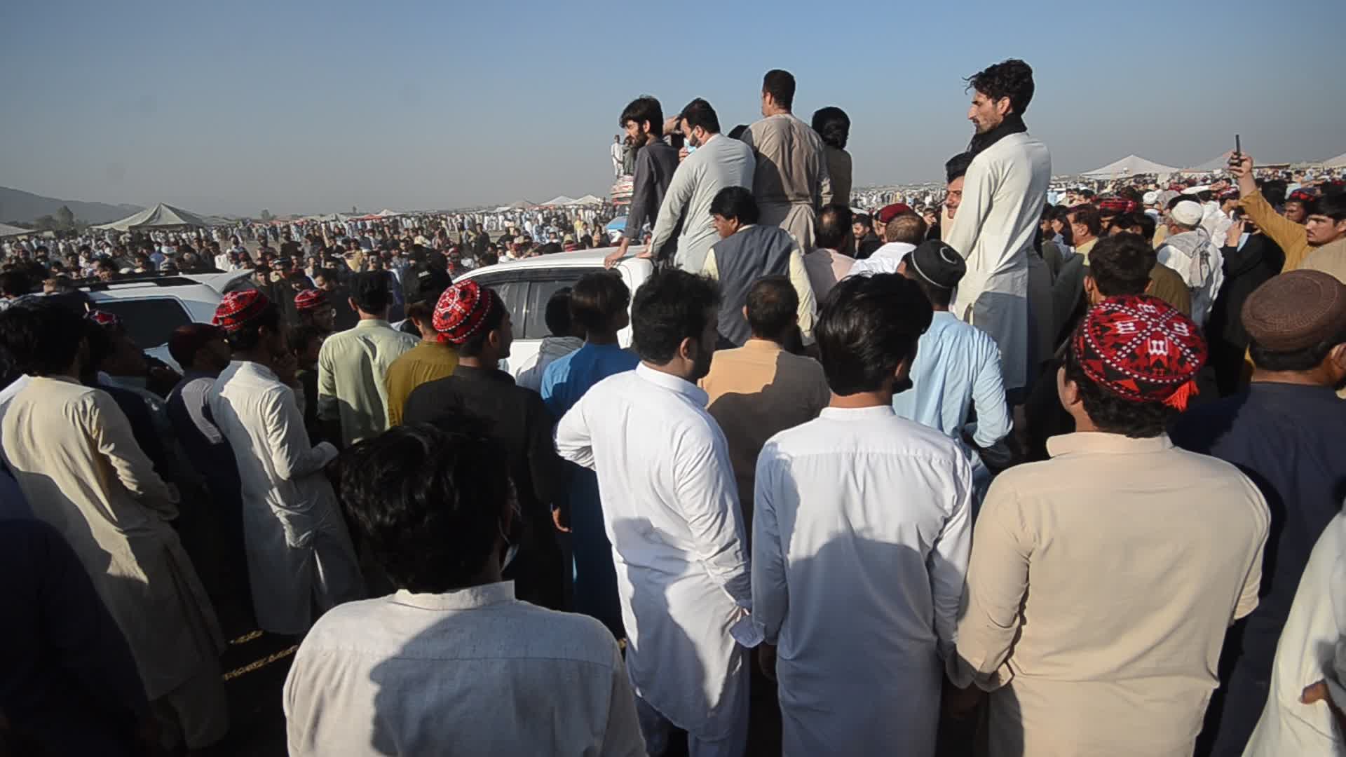 Thousands turn up as PTM jirga begins in Jamrud
