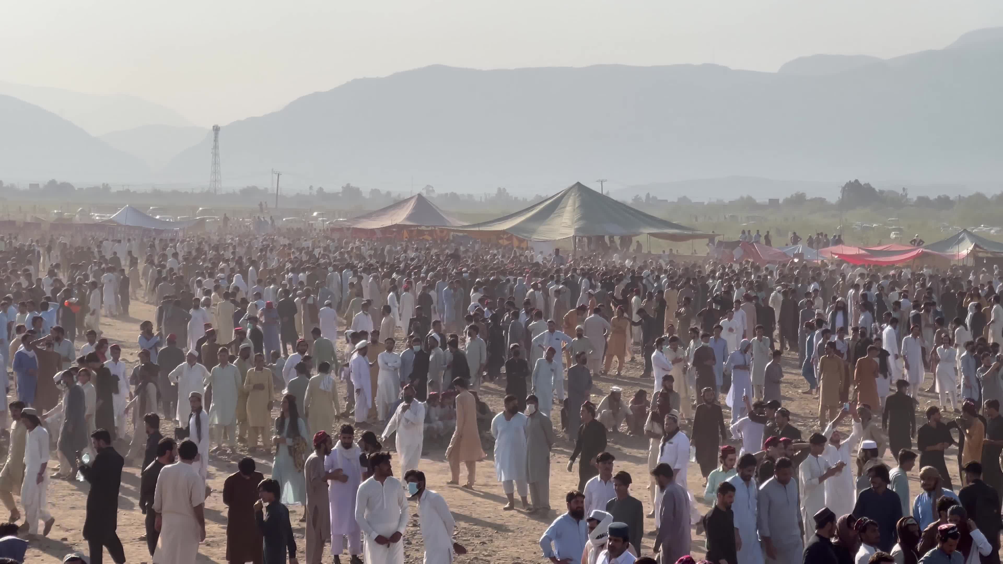 Thousands turn up as PTM jirga begins in Jamrud