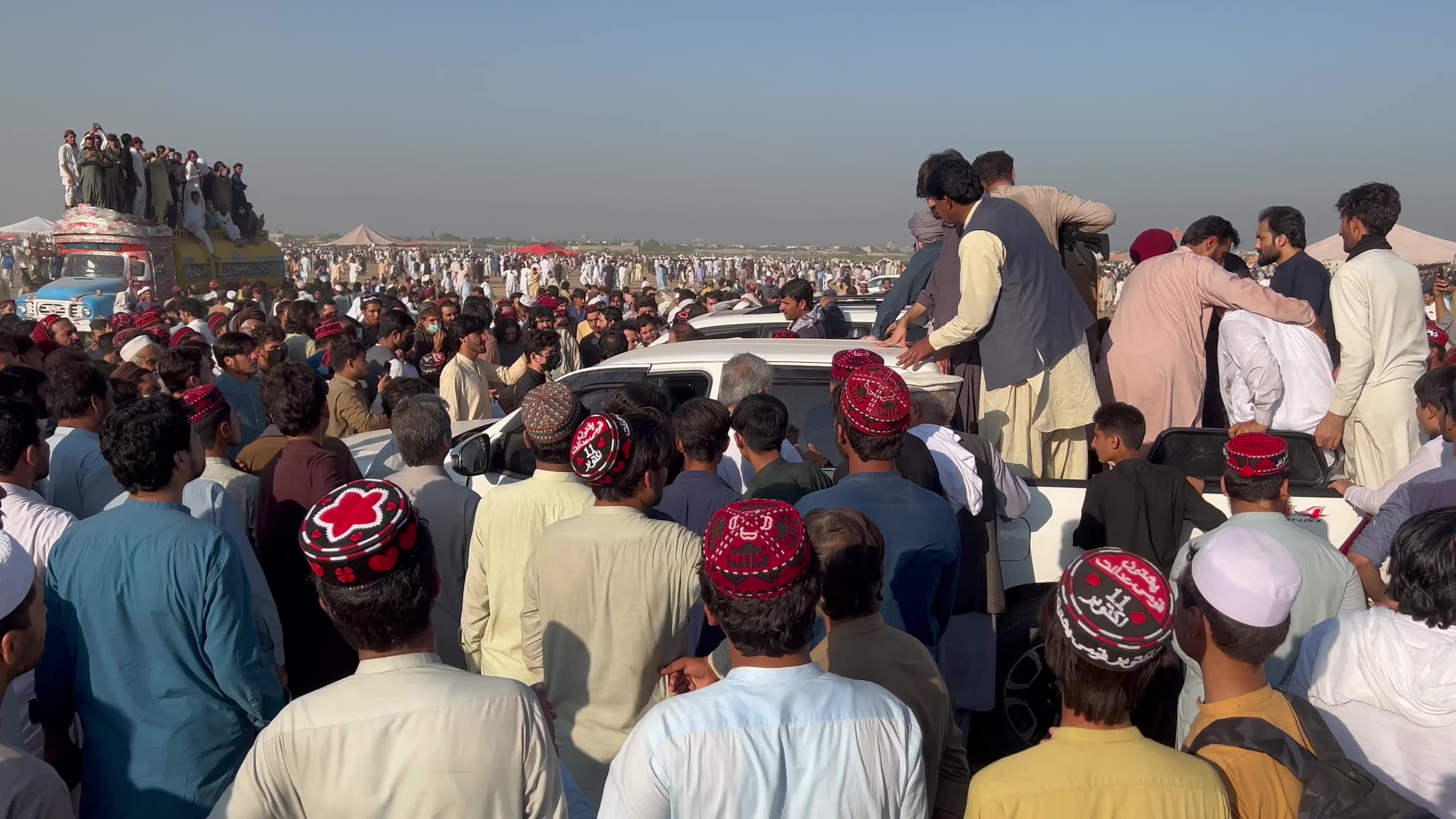 Thousands turn up as PTM jirga begins in Jamrud