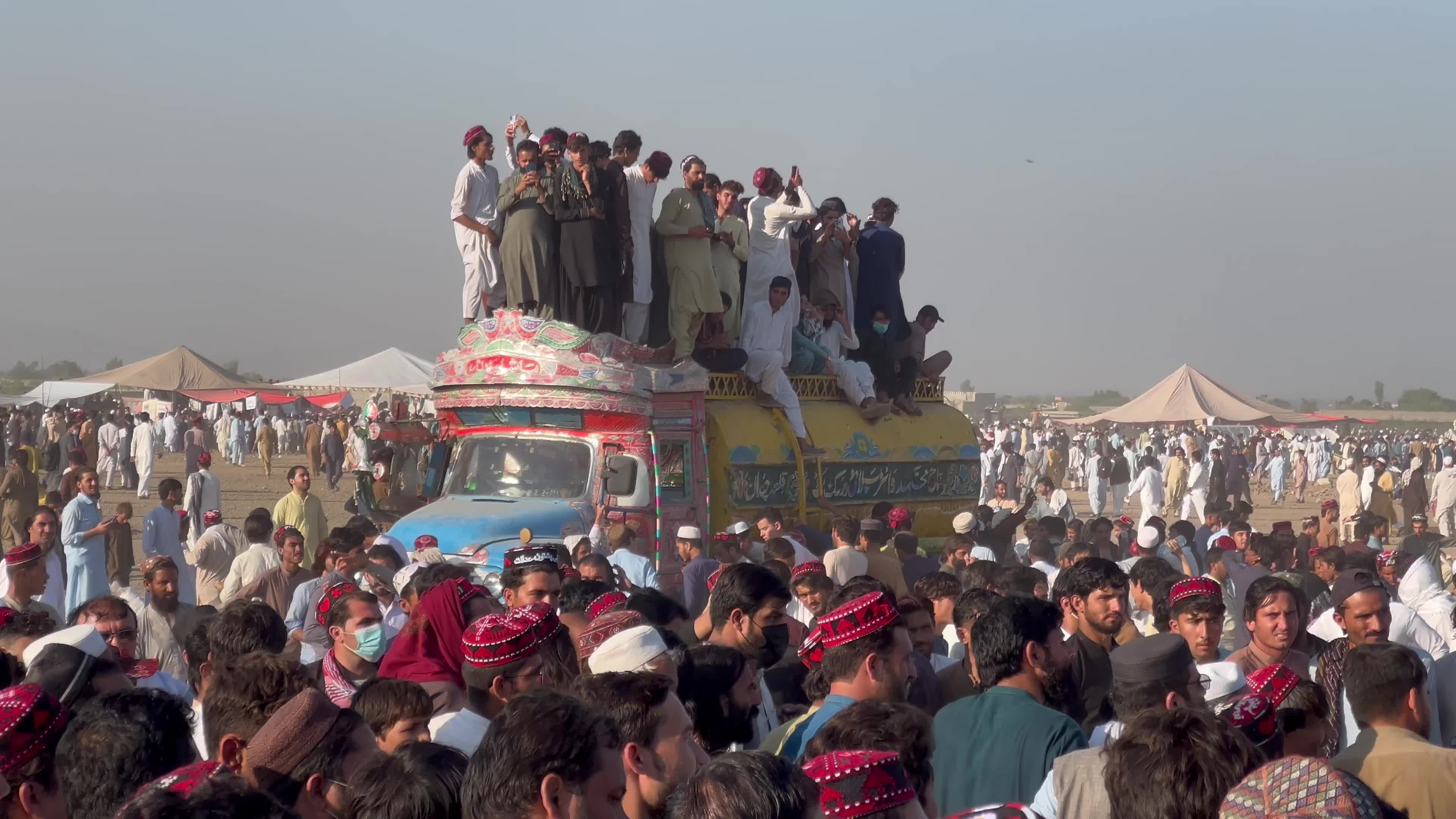 Thousands turn up as PTM jirga begins in Jamrud